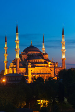 Turkey, Istanbul, Haghia Sophia illuminated at dusk