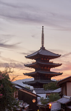 Yasaka Pagoda and Sannen Zaka Street in Kyoto at sunset, Japan.