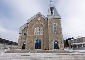 L'église de Saint-Marc-des-Carrières dans Portneuf au Québec