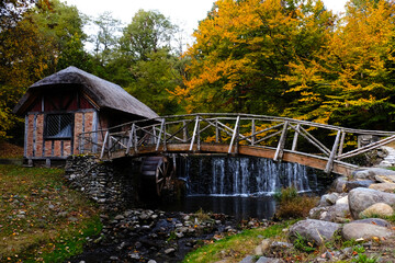 Gomez Mill House in autumn