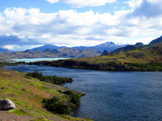 Fototapeta na wymiar Lago Nordenskjöld y Laguna Inge, Parque Torres del Paine, región de Magallanes, Patagonia, Chile