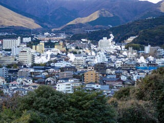 Fototapeta na wymiar 日本の観光地　大分県別府市の街中の湯けむり