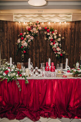 Festive decor in the restaurant 