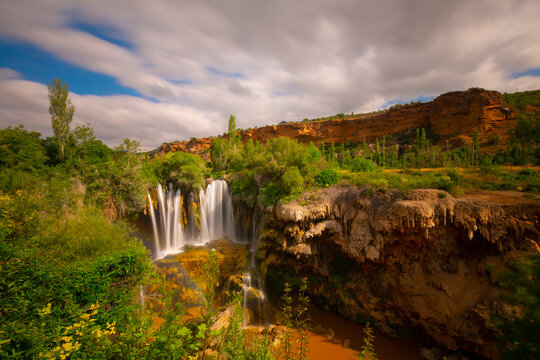 It is located on the G&ouml;ksu river in Konya Hadim. It is known as Yerk&ouml;pr&uuml; waterfall or Hadim G&ouml;ksu waterfall.