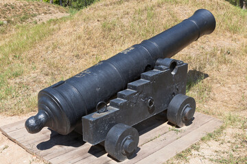 English 24-pounder cannon with the mark of George III, cast for the East India Company, in the...