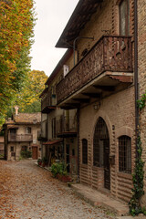 Gasse in der Altstadt von Grazzano Visconti in der Emilia-Romagna in Italien 