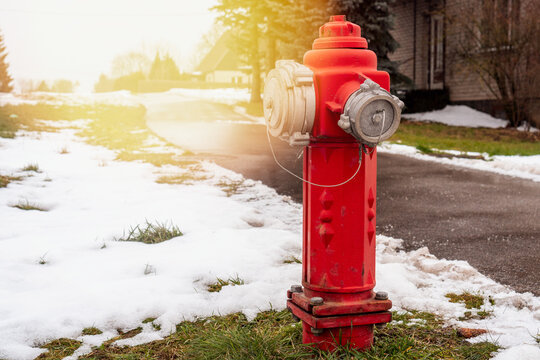 Fire hidrant for emergency fire access
