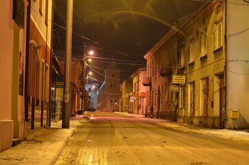 Staszów zimą , Staszów zima 2021 , Zima 2021 . Staszów , Staszów nocą w zimie , śnieg w  Staszowie ,kościół w Staszowie , ulice Staszów , Rynek Staszów © Szymon