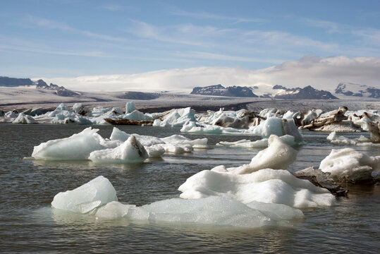 Jokulsarlon, a large glacial lake in the southern part of Vatnajokull National Park, Iceland.