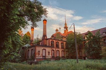 Beelitz - 25 mei 2012: verlaten ziekenhuis en sanatorium Beelitz Heilstatten in de buurt van Berlijn, Beelitz, Duitsland