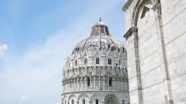 piazza dei miracoli city