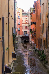 Fototapeta na wymiar Water canal in Bologna, Italy
