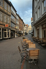 Fototapeta na wymiar Fussgaengerzone in der Altstadt von Hannover