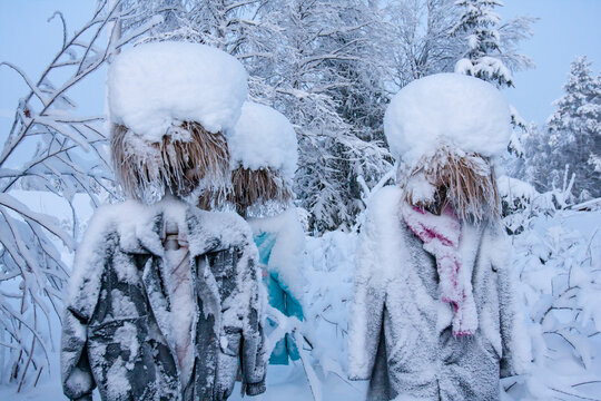 Quiet People (Hiljainen Kansa), work of art by Finnish choreographer and artist Reijo Kela. This work includes number of scarecrows on a field near Suomussalmi