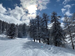 snow ski road mountain Vars France