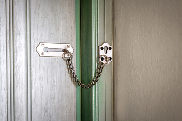 door locked on chain