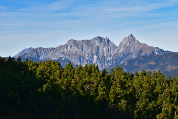 Obraz premium Blick auf Admonter Kalbling und Reichenstein in der Steiermark, Österreich