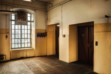 old abandoned building