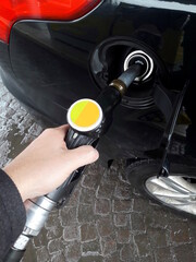 Fare gasolio prima di partire per un viaggio