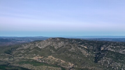 Survol des corbières maritimes et des vignes