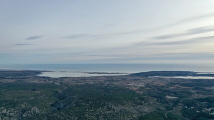 Survol des corbières maritimes et des vignes