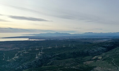 Survol des corbières maritimes et des vignes