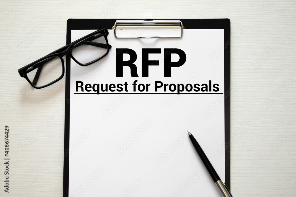 Aufkleber rfp- request for proposal written in notebook