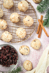 christmas cookies with cinnamon