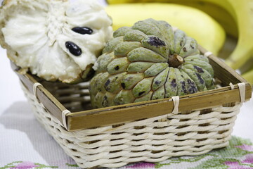 Araticum (Annona crassiflora) fruta com alto teor de vitaminas e bastante saborosa
