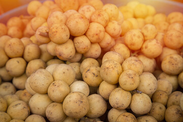 Longkong Thai fruit is on the market.