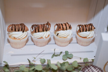 Wedding dessert table cupcake