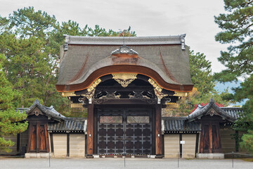 Kenshunmon gate of the old Imperial Palace in Kyoto, Japan