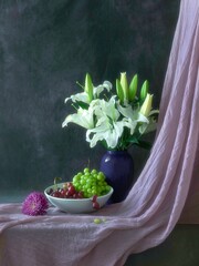 fresh grapes in a bowl