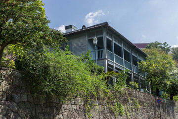 東山手甲十三番館とオランダ坂通り　長崎市東山手