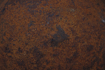        The surface of the steel plate is rusted.  