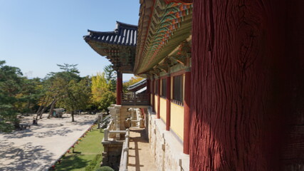 아름답고 오래된 기와집 풍경 사진