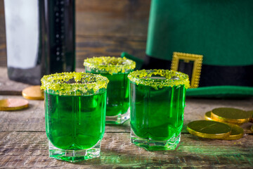 Good luck leprechaun shot cocktail