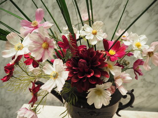 フラワーアレンジメントの花
