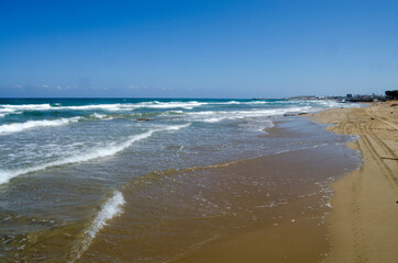 Fototapeta na wymiar sand beach and sea in Crete