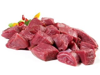 Rohes Hirschgulasch - Gulasch Freigestellt