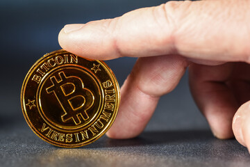 Finances argent bitcoin piece jeton valeur echange cryptomonnaie