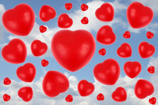 Concept de Saint-Valentin avec des coeurs sur fond de ciel nuageux