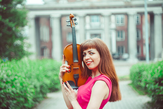 18,630 BEST Girls And Violins IMAGES, STOCK PHOTOS & VECTORS | Adobe Stock