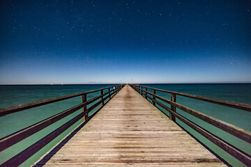 Obraz premium bootssteg aufs meer