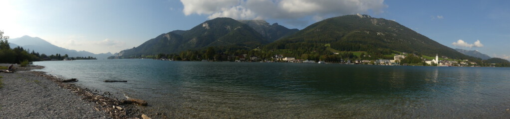 Panoramablick über den Wolfgangsee nach St. Wolfgang und Strobl, Salzkammergut, Österreich