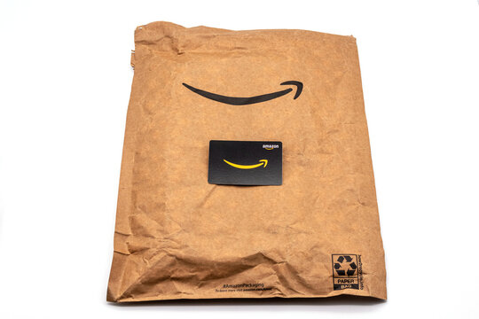 Amazon Gift Card On Amazon Prime Recyclable Paper Padded Mailer - San Jose, California, USA - 2020