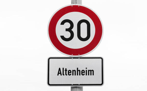 Altenheim Verkehrszeichen