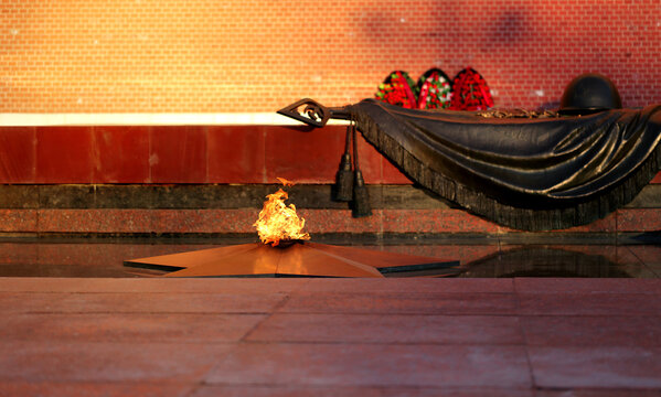 Photo of the eternal flame for the Victory Day
