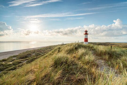 Lighthouse List Ost at the dune beach, Sylt, Schleswig-Holstein, Germany