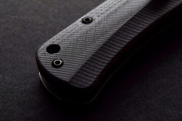 Textured grip butt of folding knife
